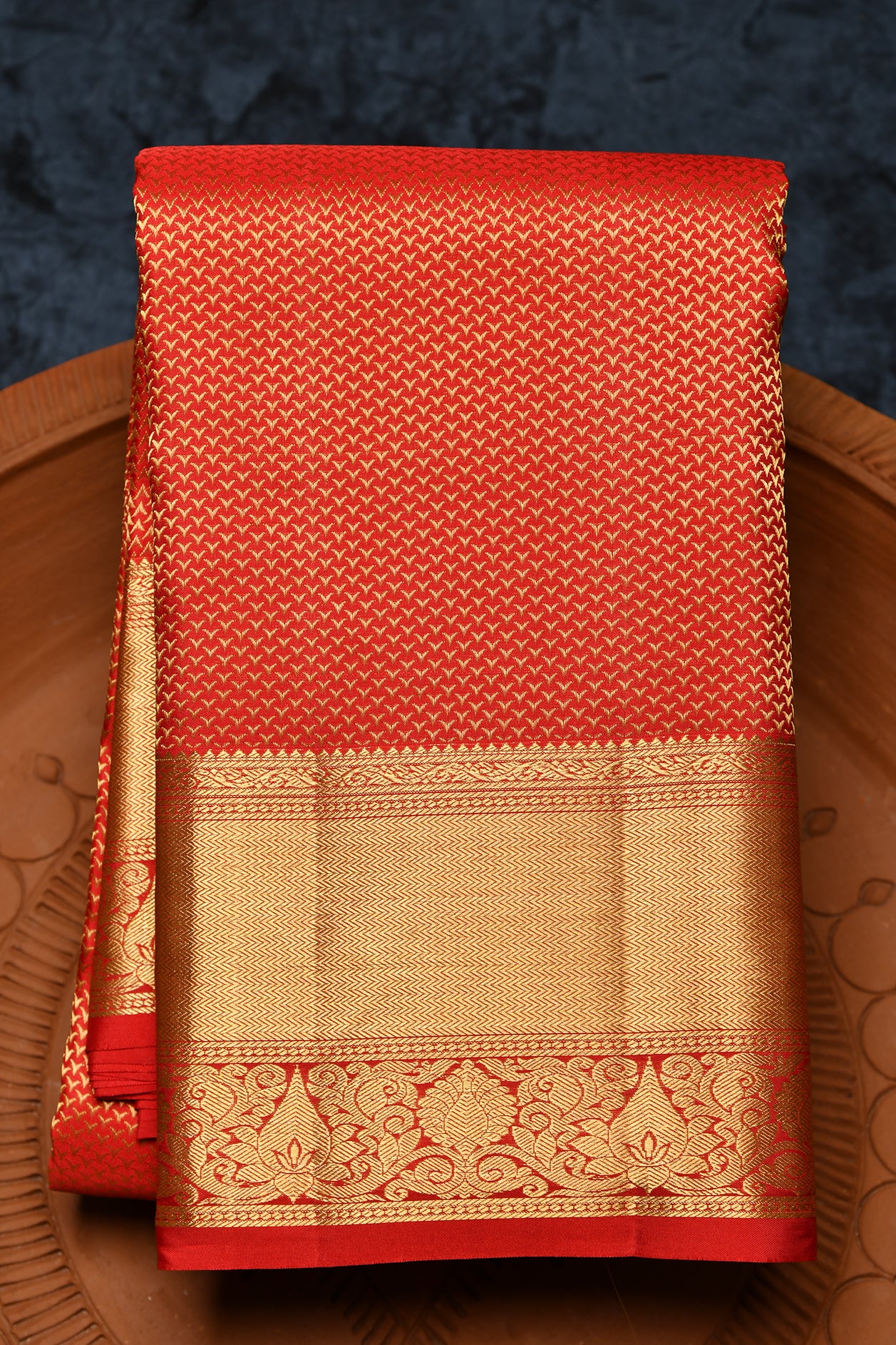 Floral And Zig Zag Deign Crimson Red Kanchipuram Silk Saree