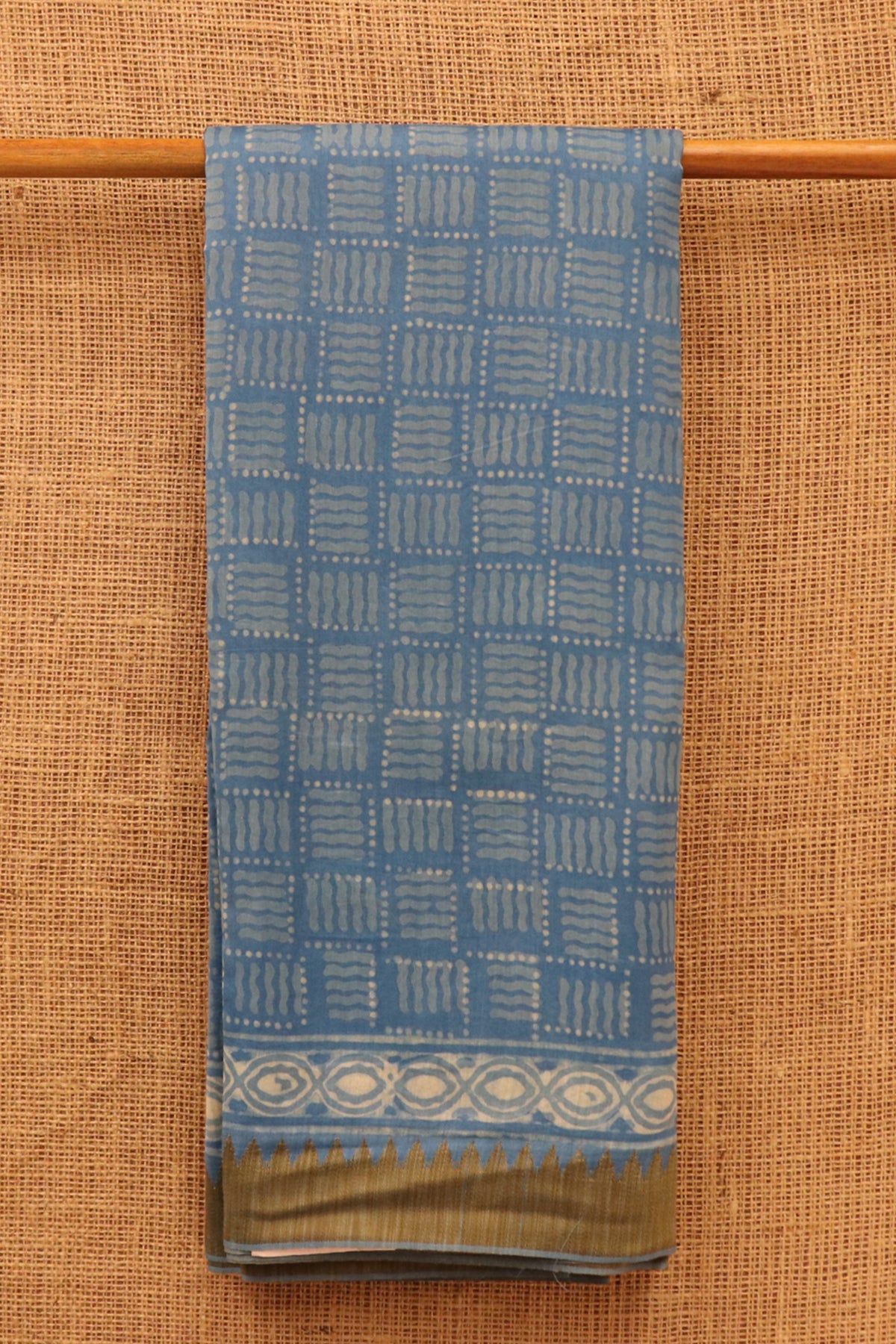 Thread Work Temple Border With Geometric Design Teal Blue Maheswari Cotton Saree
