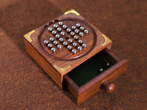 Handicraft Wooden Solitaire Board Game With Metal Balls