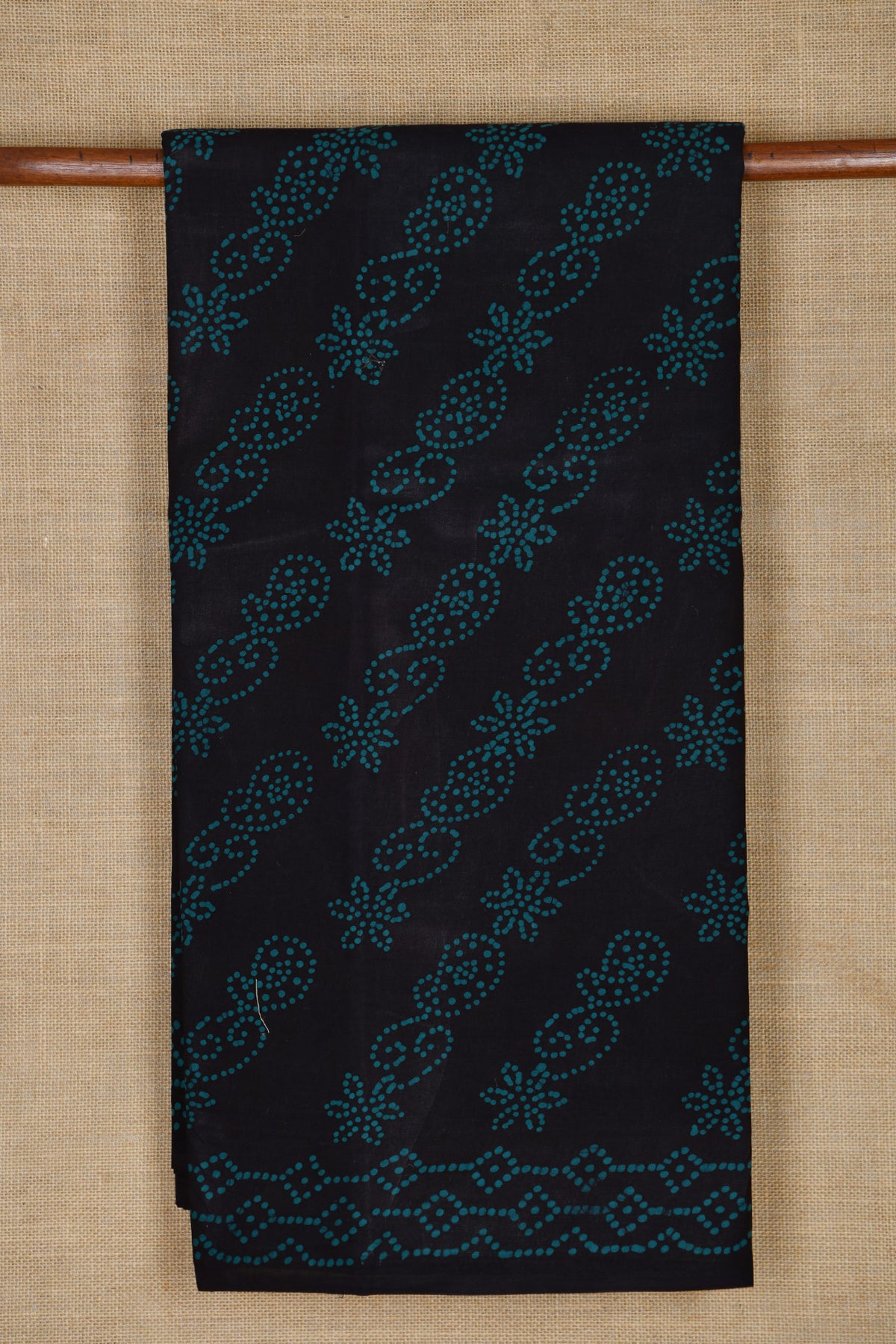 Floral Design Black Sungudi Cotton Saree