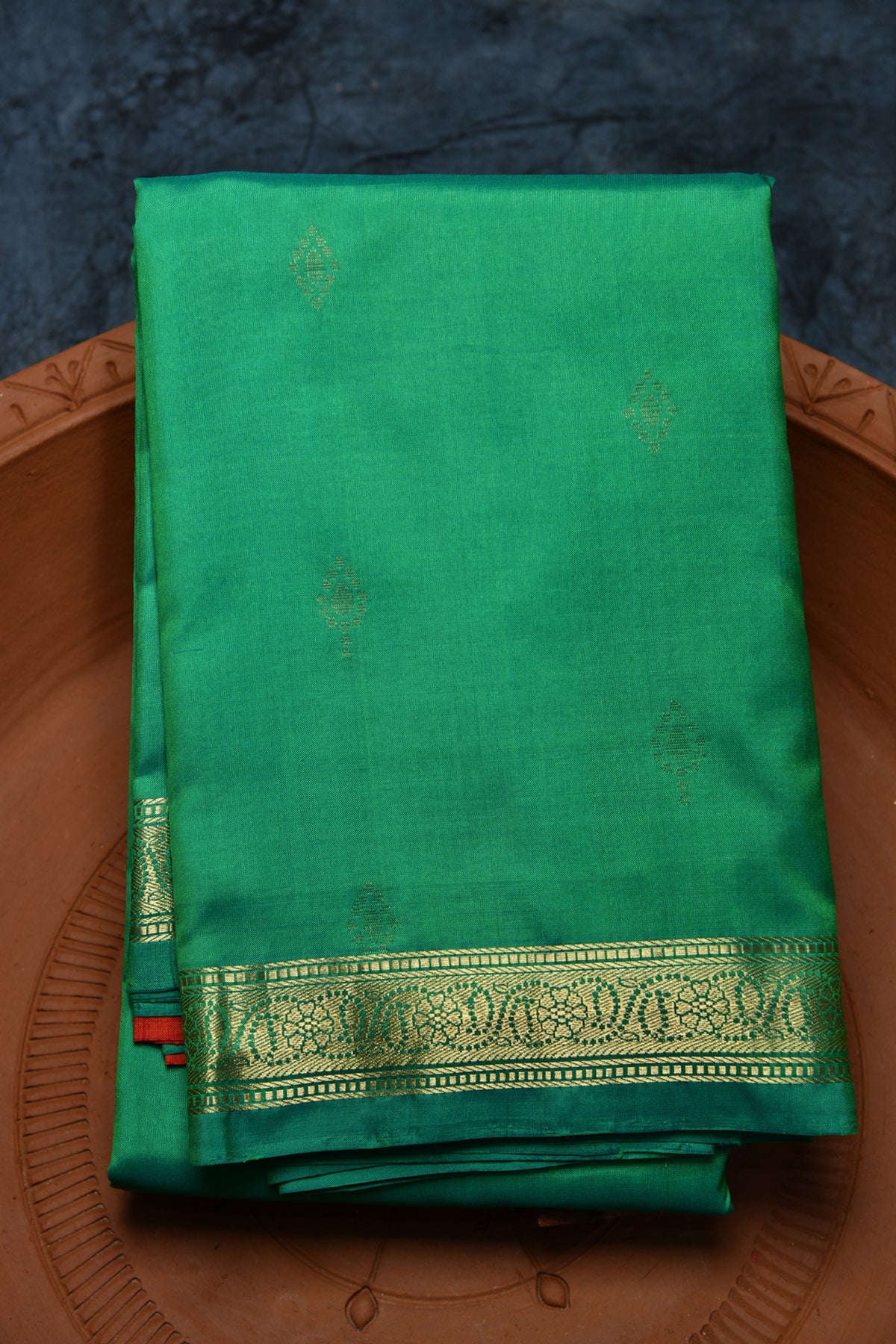 Zari Butta Fern Green Kanchipuram Silk Saree