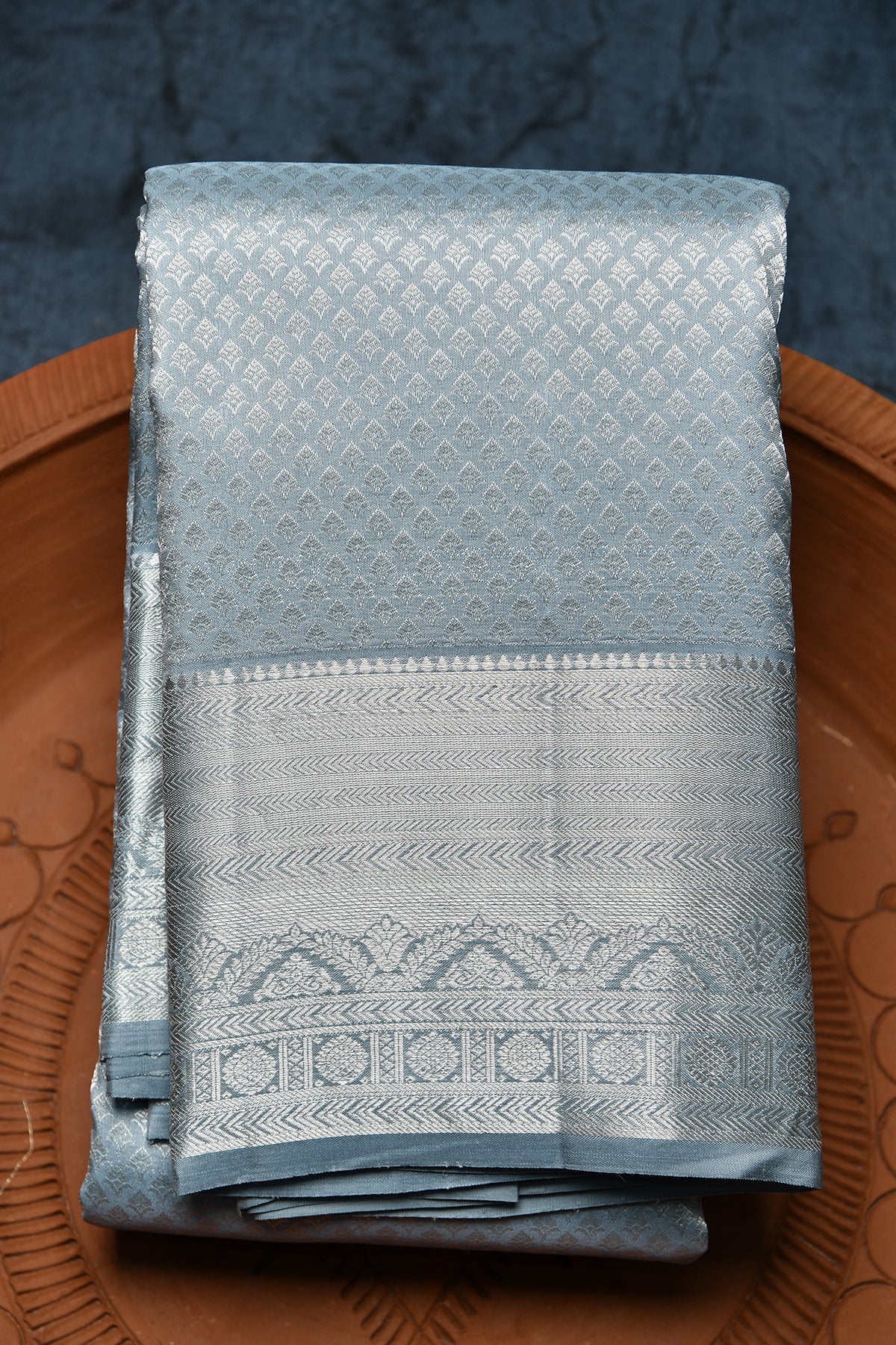 Silver Zari Big Border With Buttis Body Grey Kanchipuram Silk Saree