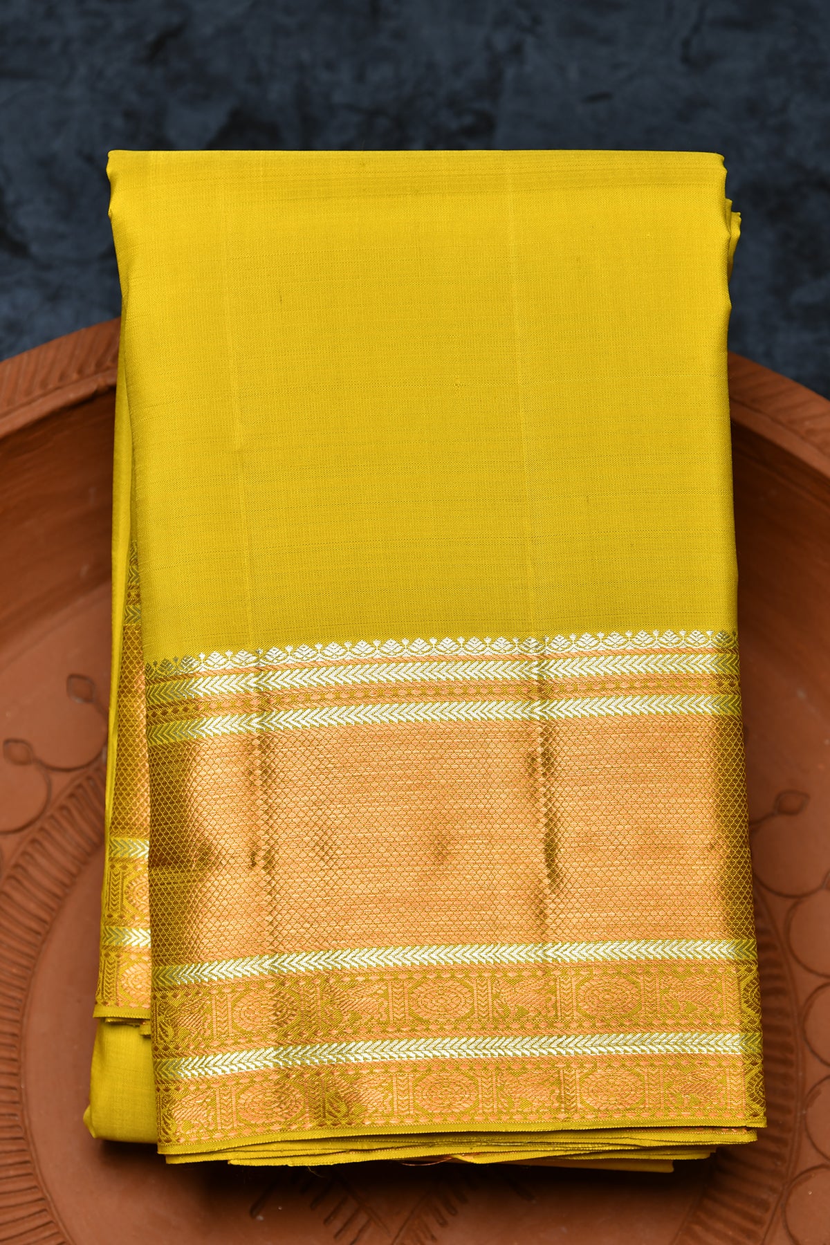 Diamond Border In Plain Corn Yellow Kanchipuram Silk Saree