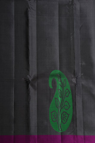Thread Work Paisley And Leaf Motif Elephant Grey Kanchipuram Silk Saree