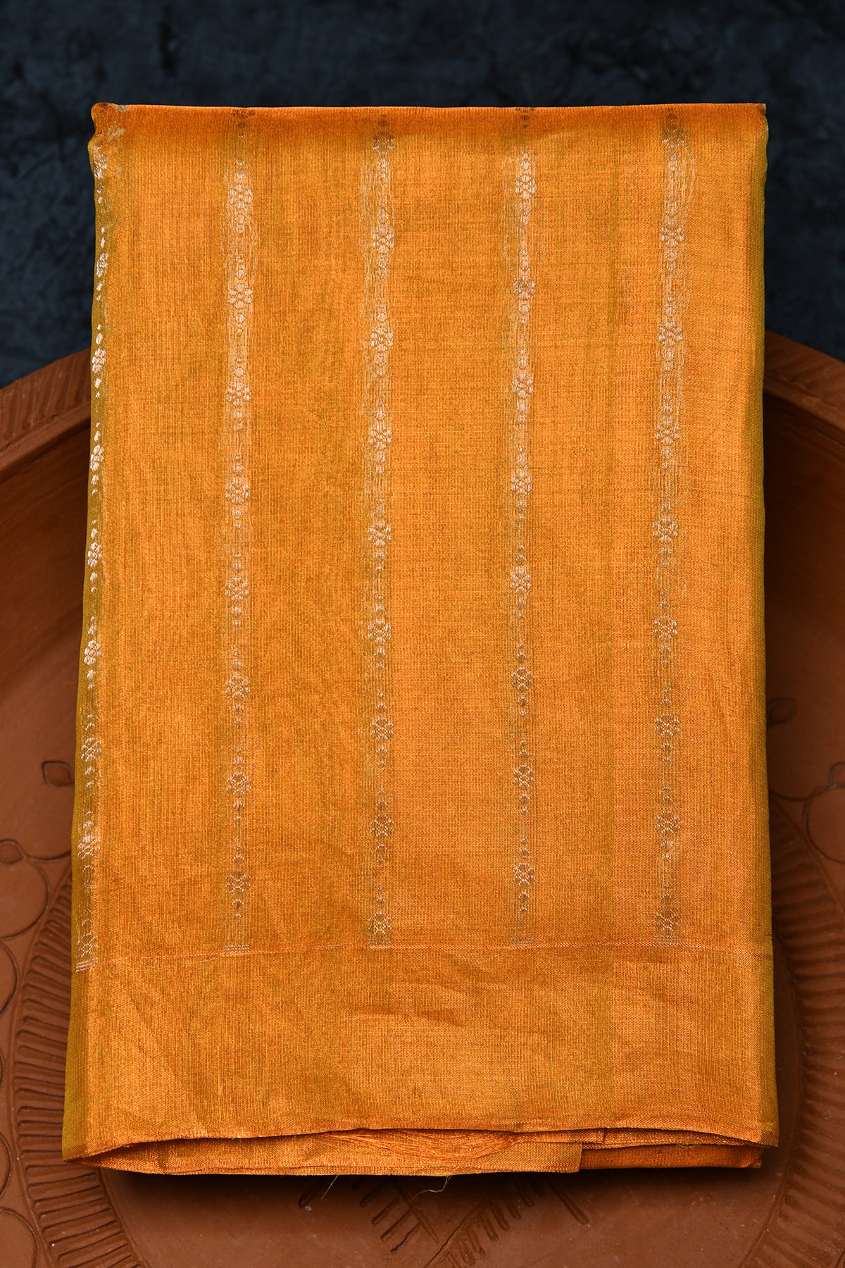 Tissue With Vertical Silver Zari Butti Line Kanchipuram Silk Saree