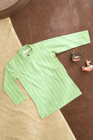 Chinese Collar Closed Placket In Stripes Pear Green Cotton Kurta