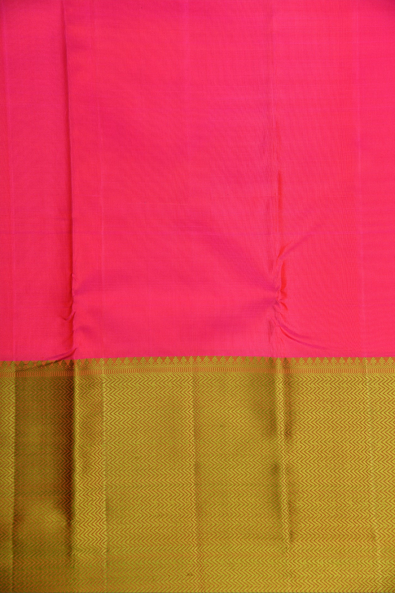 Chevron Big Border In Plain Meganta Pink Kanchipuram Silk Saree
