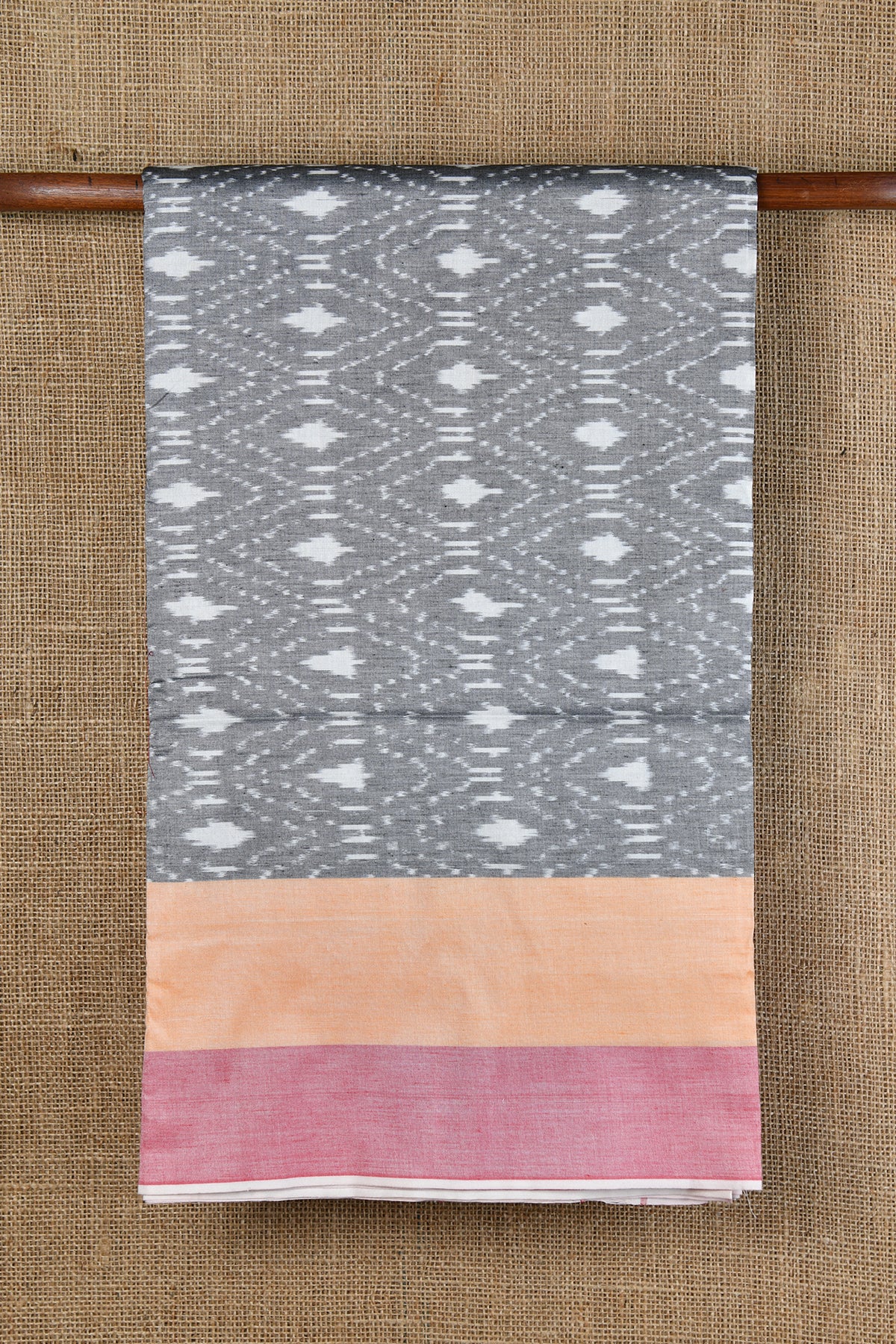 Contrast Border Geometric Design Grey Pochampally Cotton Saree
