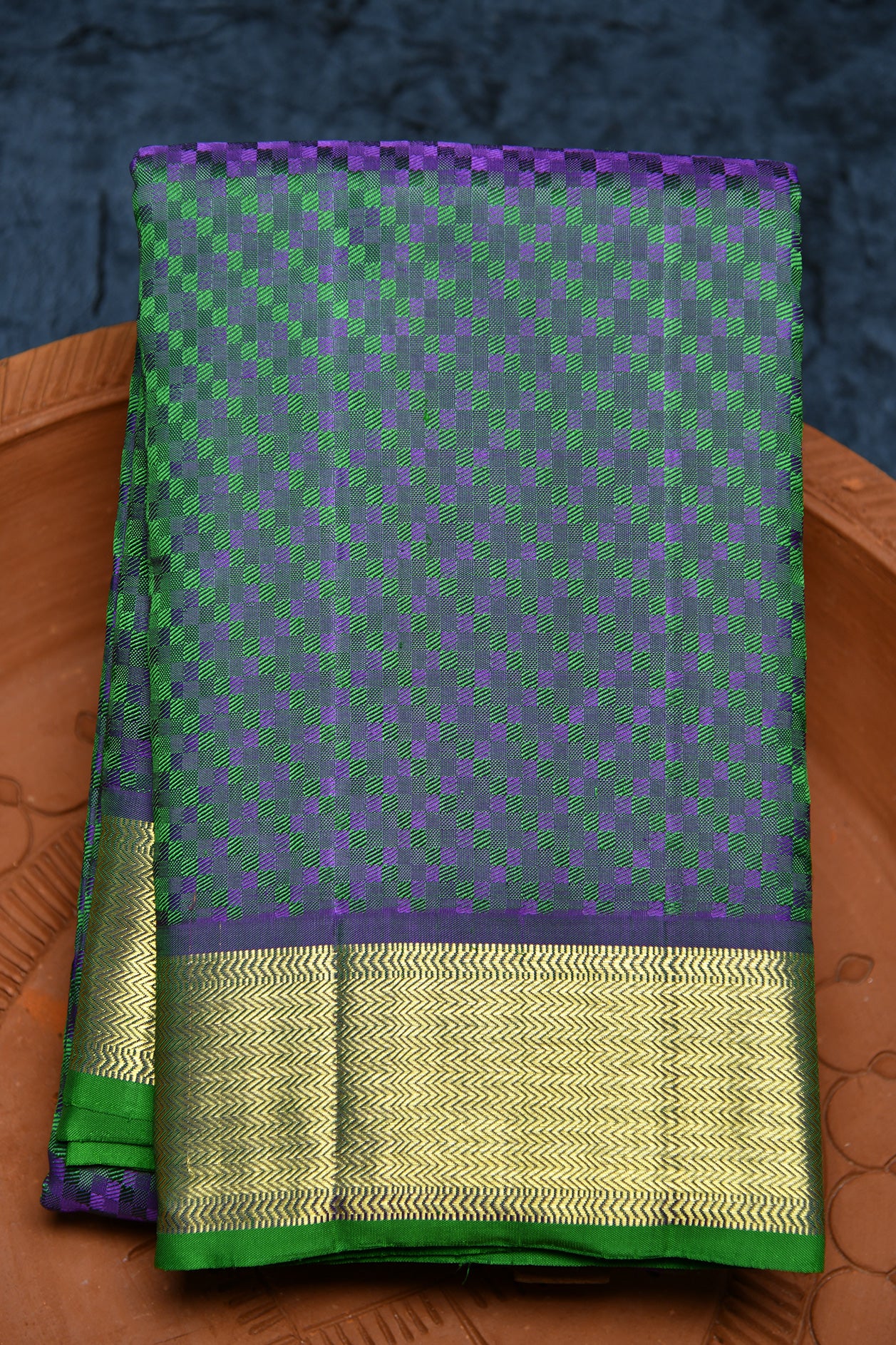 Chevron Border Peacock Green Kanchipuram Silk Saree