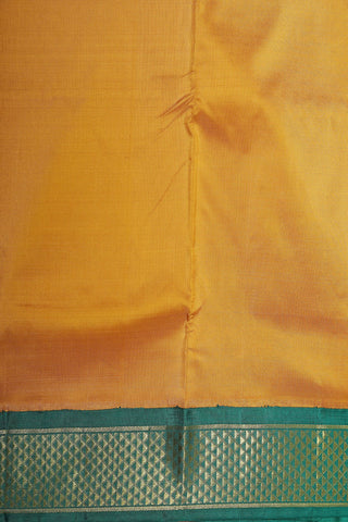 Contrast Arai Madam Border In Plain Mango Yellow Nine Yards Kanchipuram Silk Saree