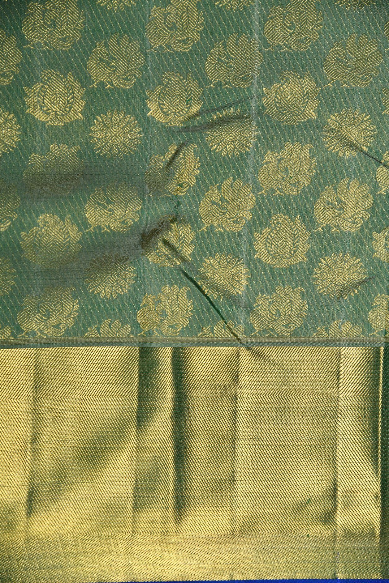 Brocade Mayil And Chakram Design Crocodile Green Kanchipuram Silk Saree