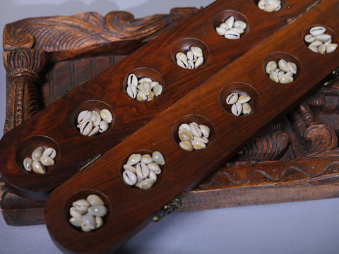 Traditional Wooden Pallankuzhi With Shells