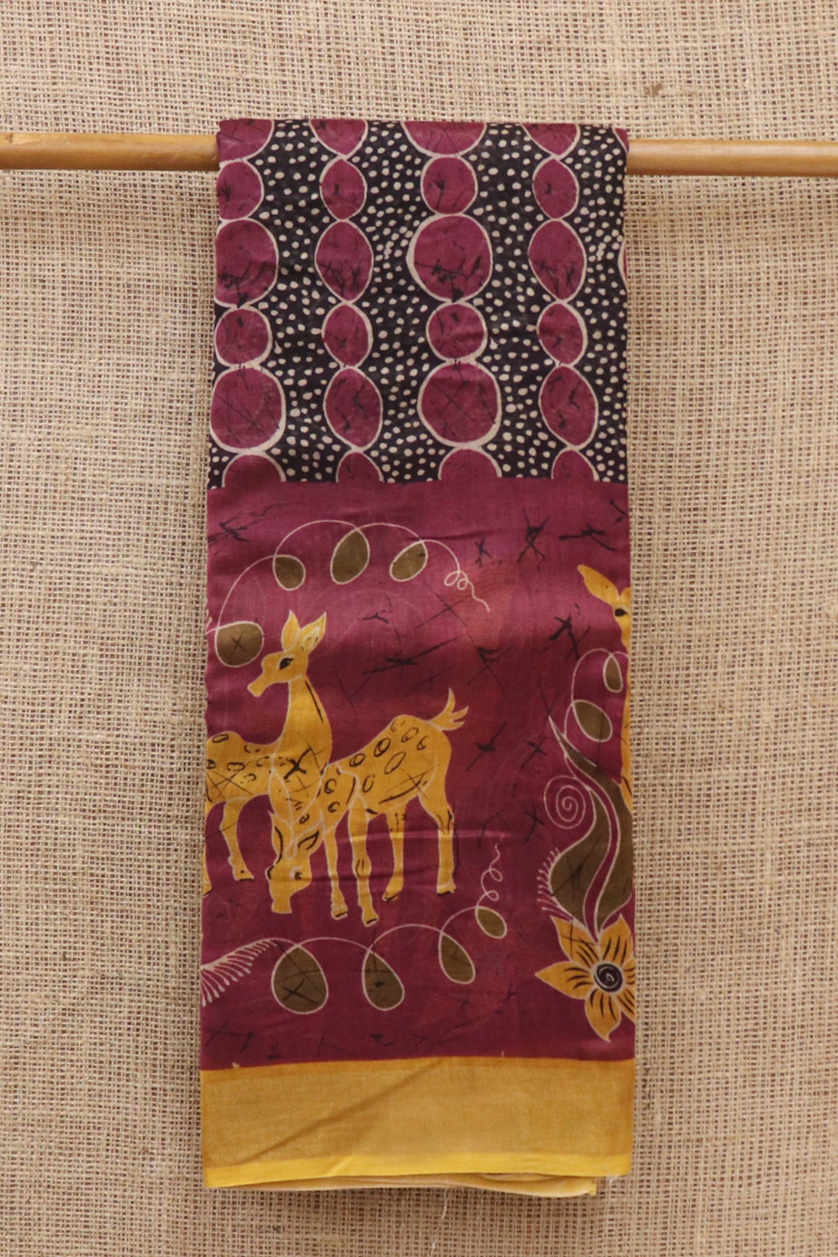 Small Border With Deer And Floral Printed Magenta  Maheswari Cotton Saree