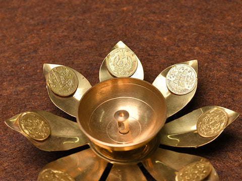 Brass Lakshmi And Kuberan Vilakku- 8 Coins