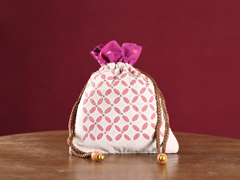 Assorted Set Of 3 Floral Design Cotton Potli Bags