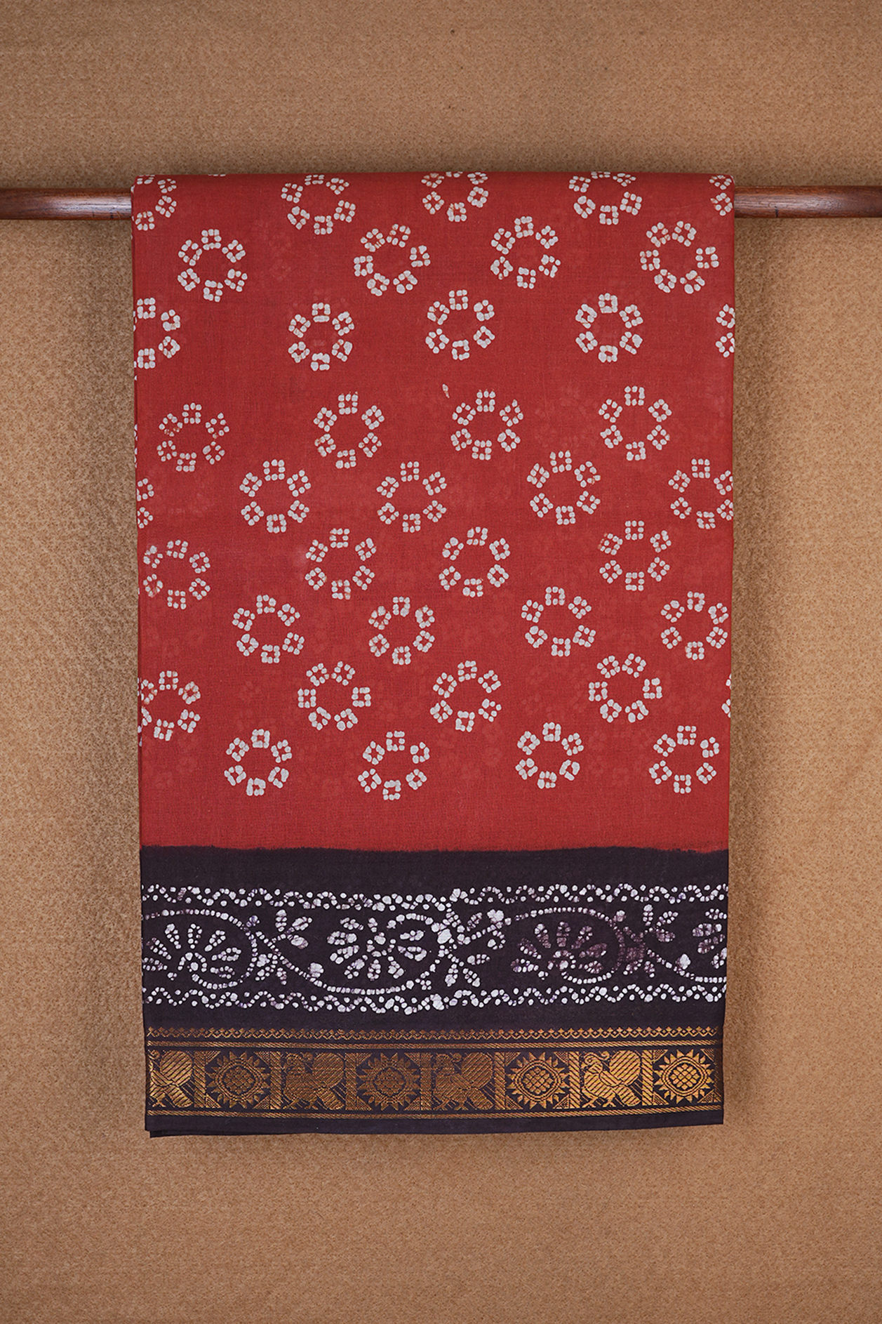 Allover Floral Design Brick Red Sungudi Cotton Saree