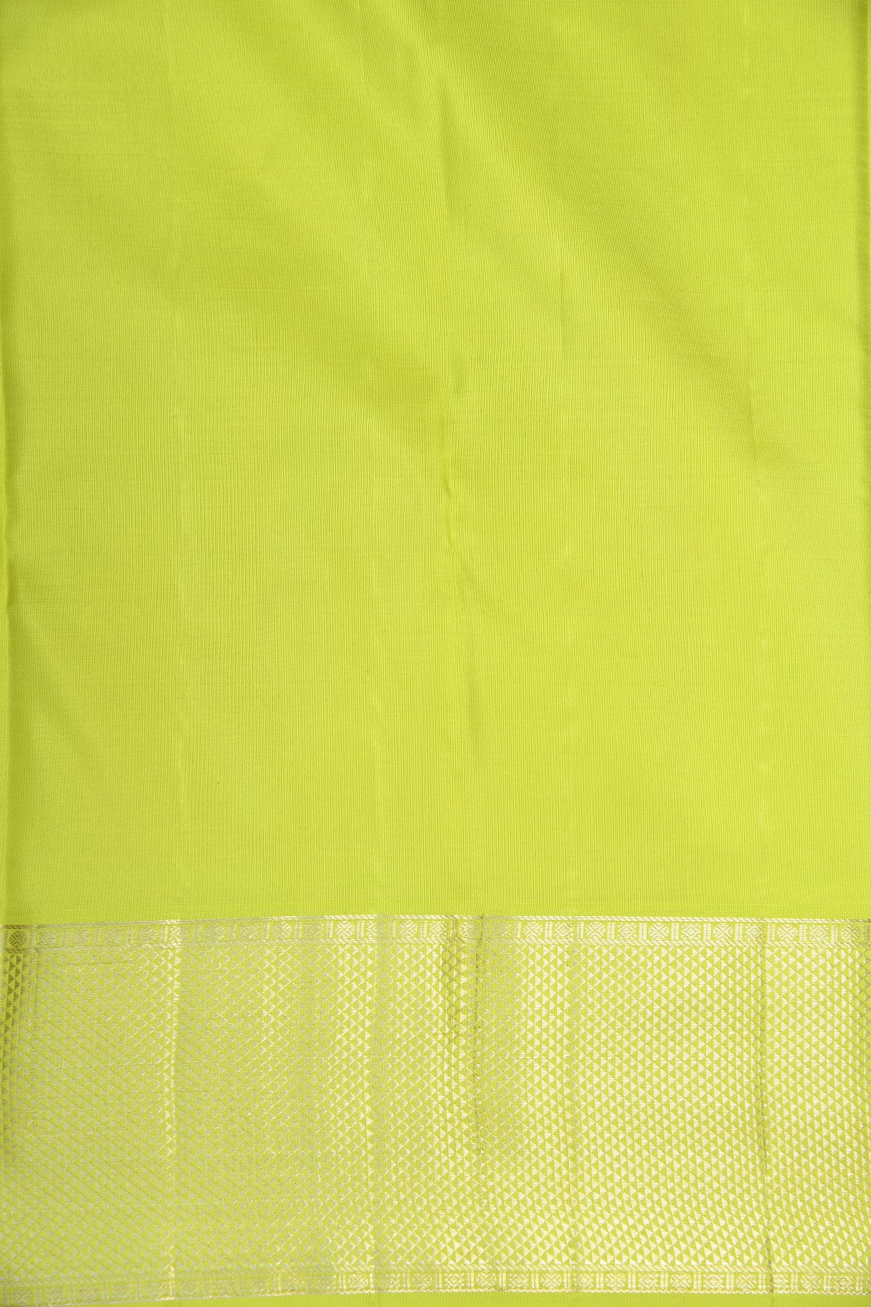 Arai Madam Zari Border With Traditional Zari Buttas Lime Green Kanchipuram Silk Saree
