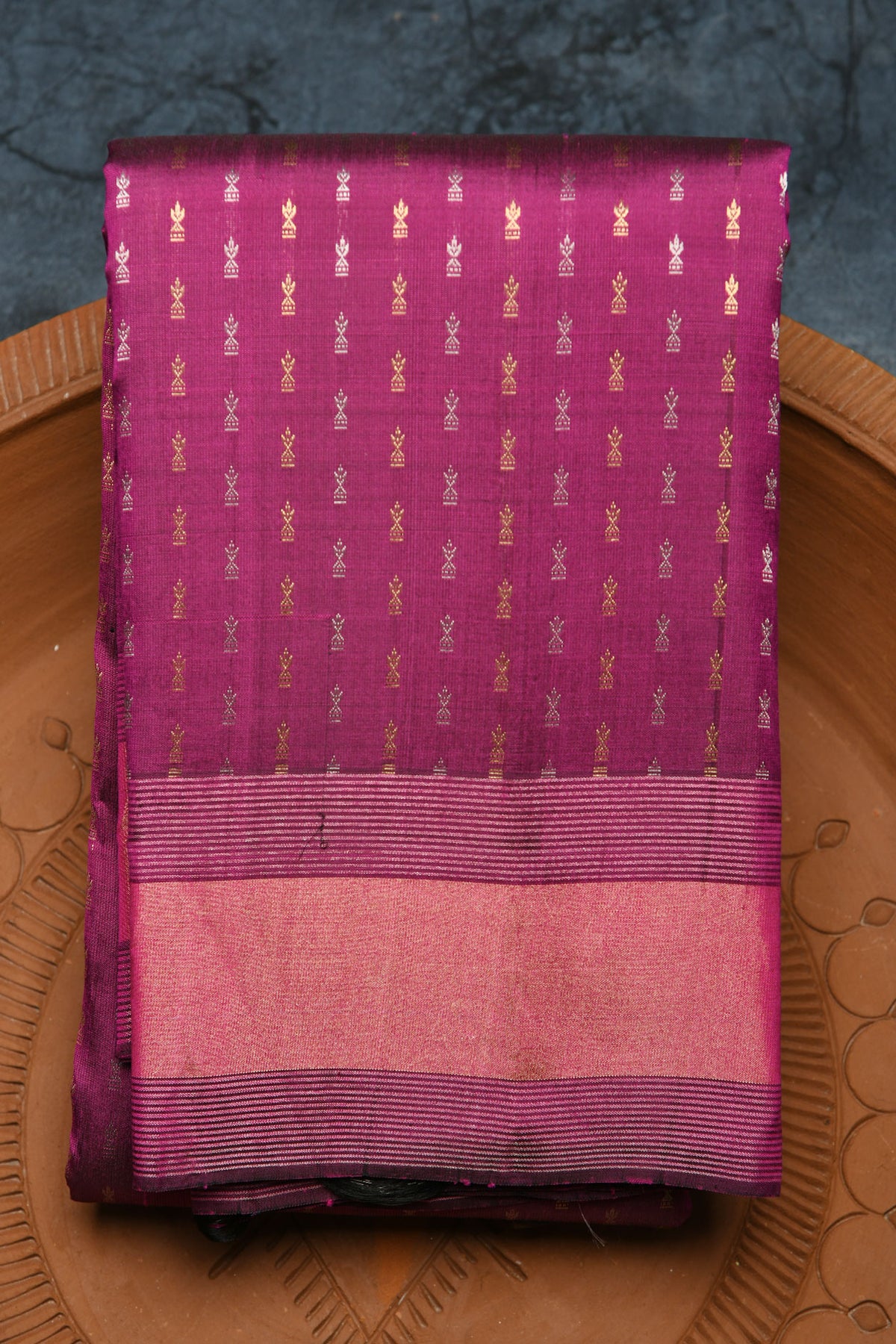 Muthu Seer Border With Silver And Gold Zari Bindi Buttis Purple Kanchipuram Silk Saree