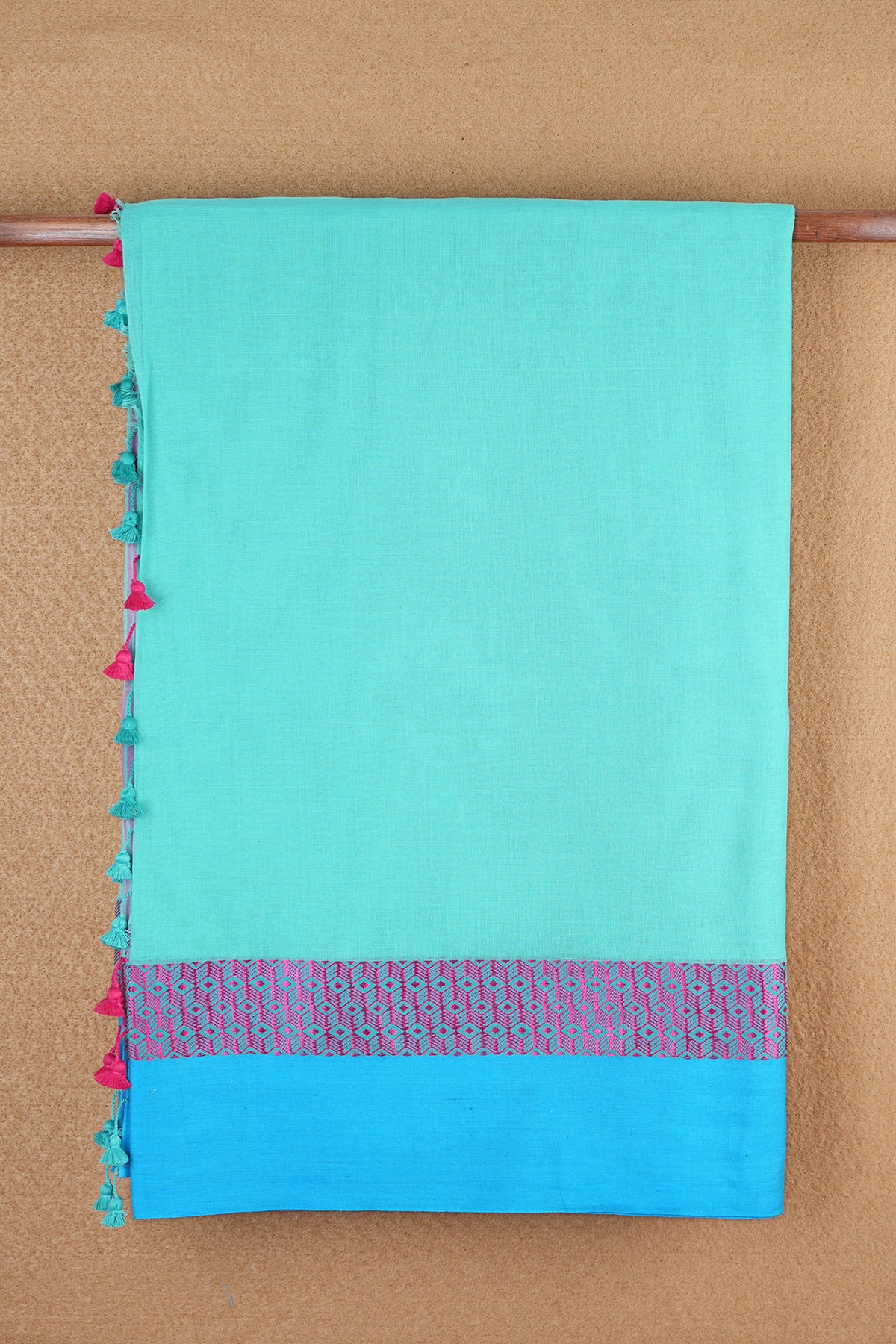 Arrow Design Threadwork Border Plain Sea Green Bengal Cotton Saree