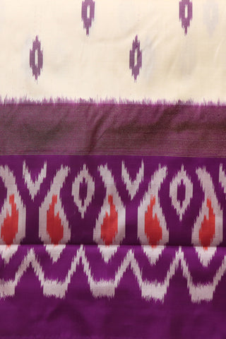 Big Contrast Border With Ikat Design Ivory Pochampally Silk Saree