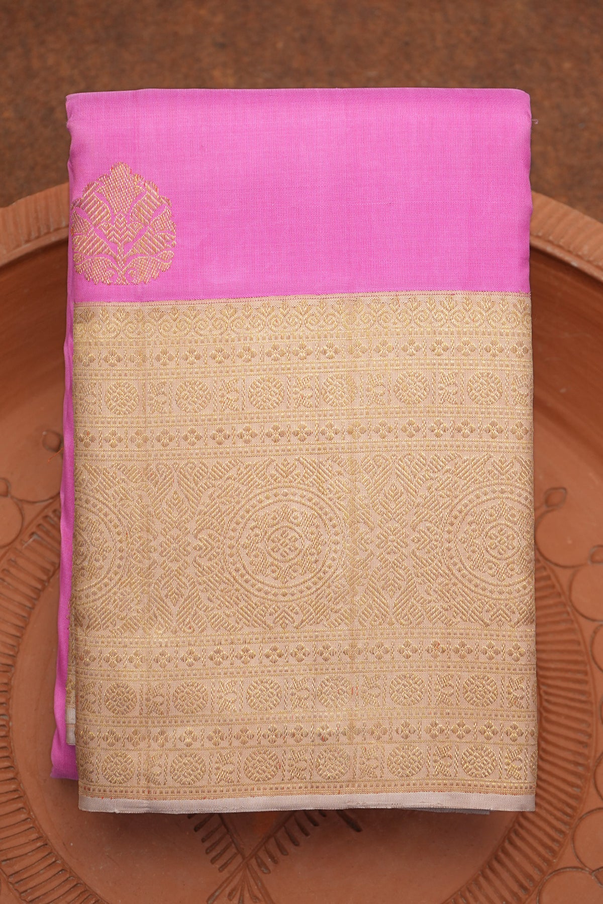 Big Ivory Border Lotus Pink Kanchipuram Silk Saree