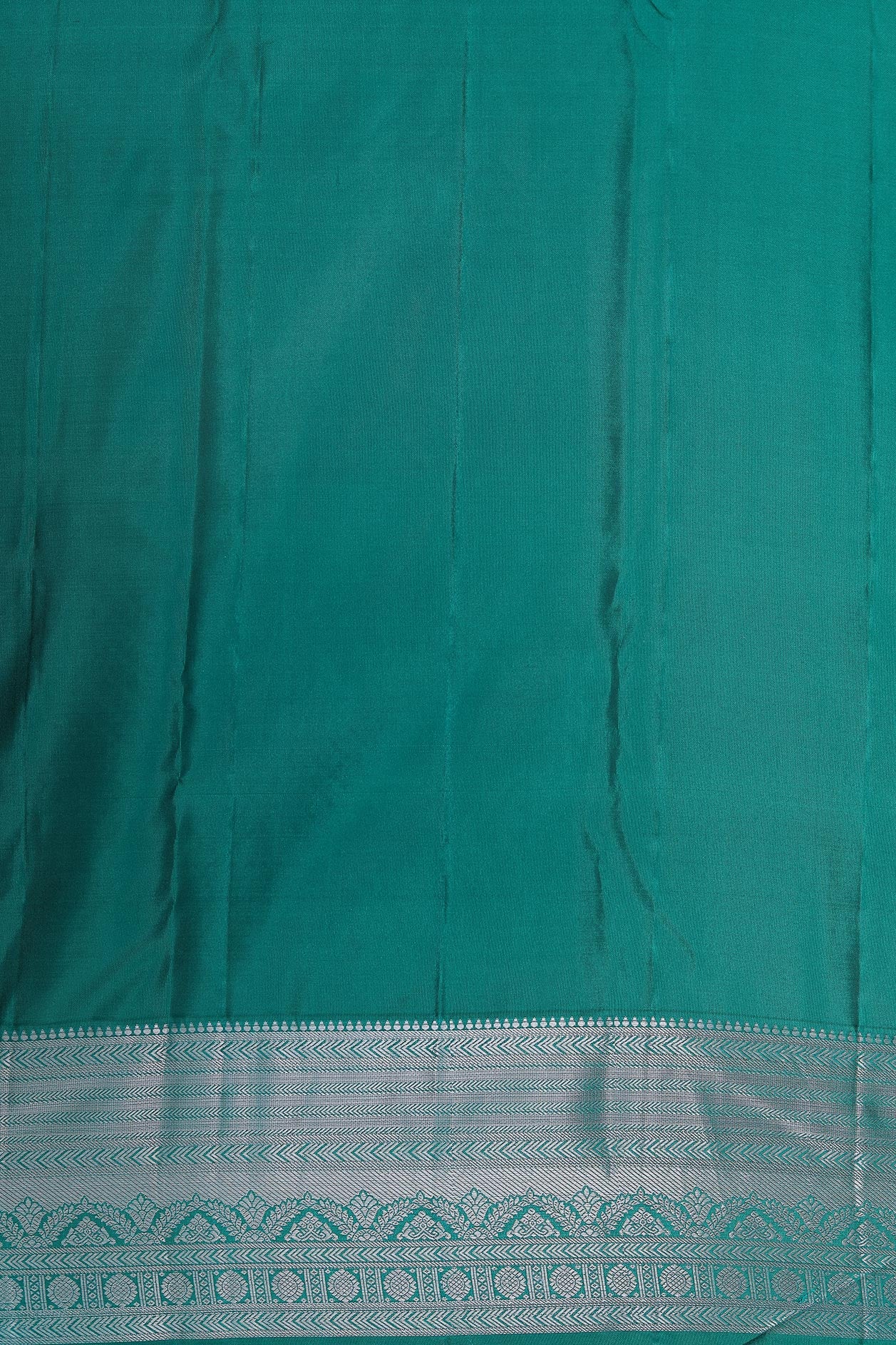 Big Silver Zari Border With Brocade Bindi Buttis Green Kanchipuram Silk Saree