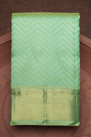 Chevron Thread Design Pastel Green Kanchipuram Silk Saree