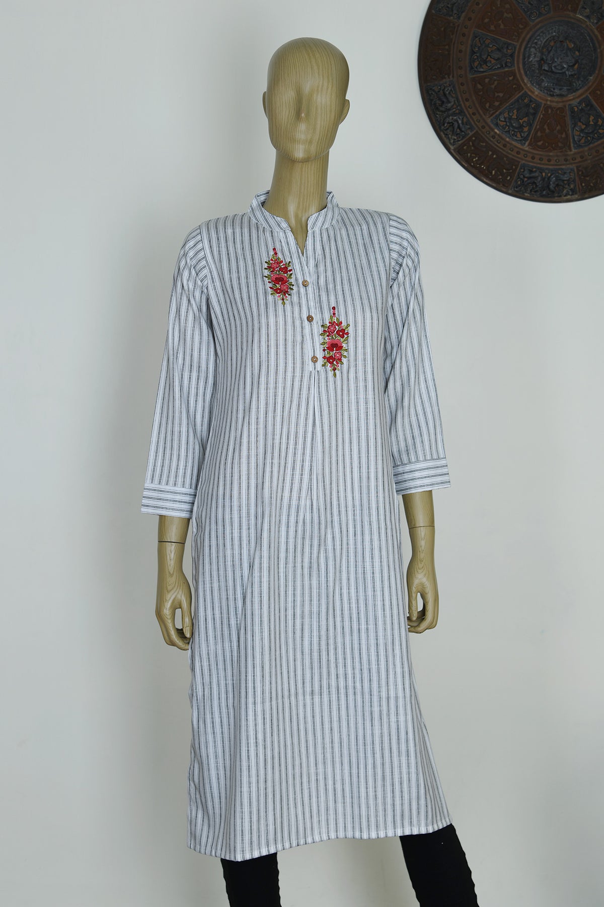 Chinese Collar With Embroidered White Cotton Long Kurta