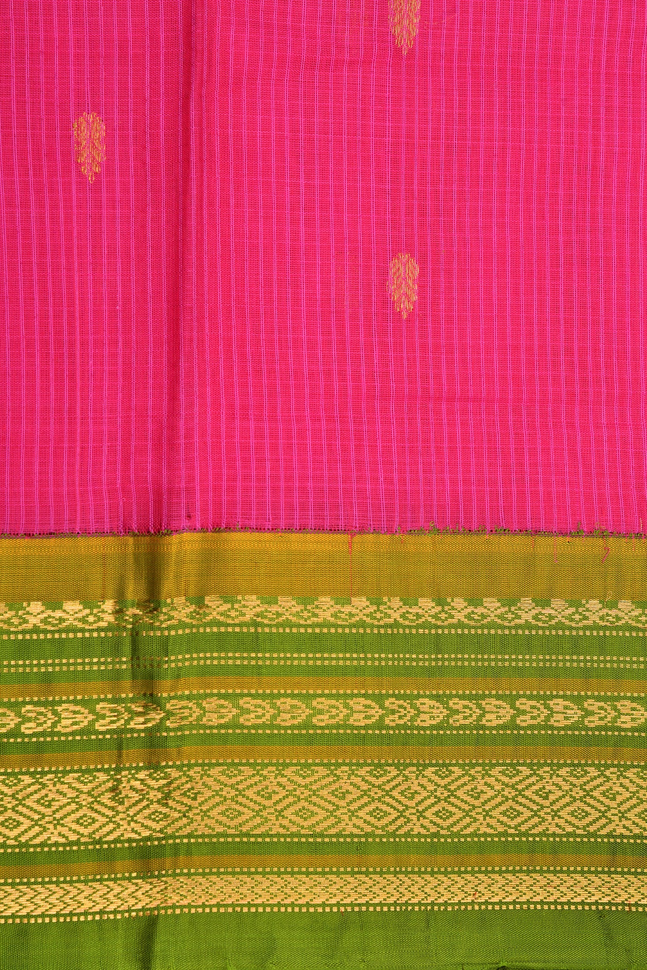 Contrast Border Rose Pink Gadwal Silk Saree