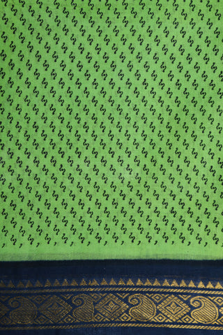 Contrast Paisley Zari Border With Bindi Printed Light Green Sungudi Cotton Saree