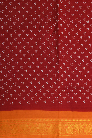 Contrast Paisley Zari Border With Small Dots Printed Maroon Sungudi Cotton Saree