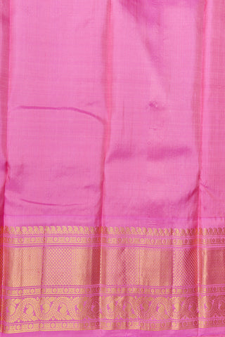 Contrast Traditional Zari Border Beige Gadwal Silk Saree