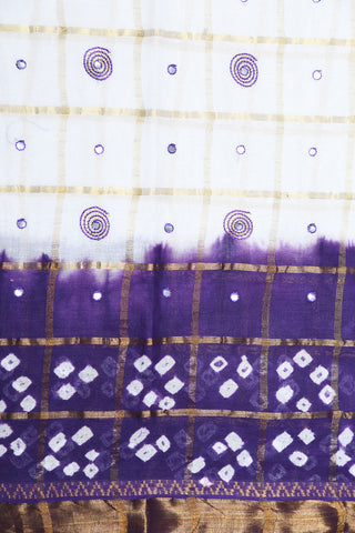 Contrast Zari Border With Mirror Work Off White Batik Printed Ahmedabad Cotton Saree
