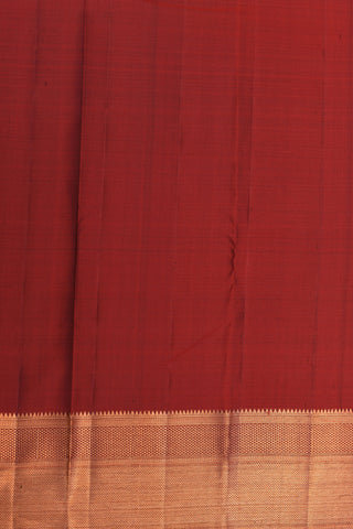 Copper Zari Contrast Border In Plain Black Kanchipuram Silk Saree