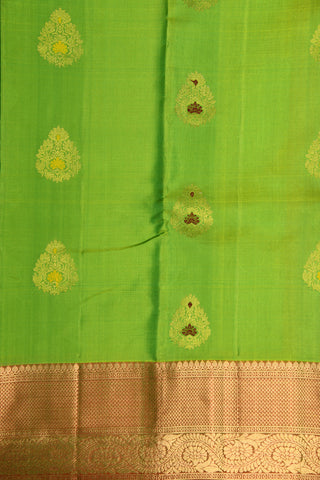 Creepers Floral Zari Border With Meenakari Work Thilagam Butta Pear Green Kanchipuram Silk Saree