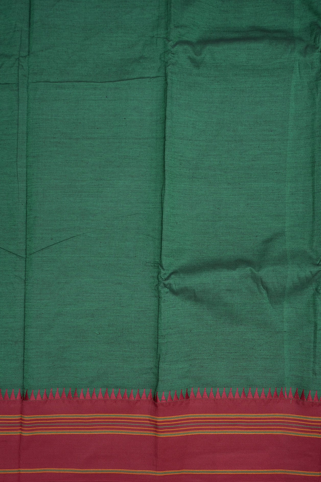 Contrast Temple Threadwork Border With Plain Emerald Green Dharwad Cotton Saree