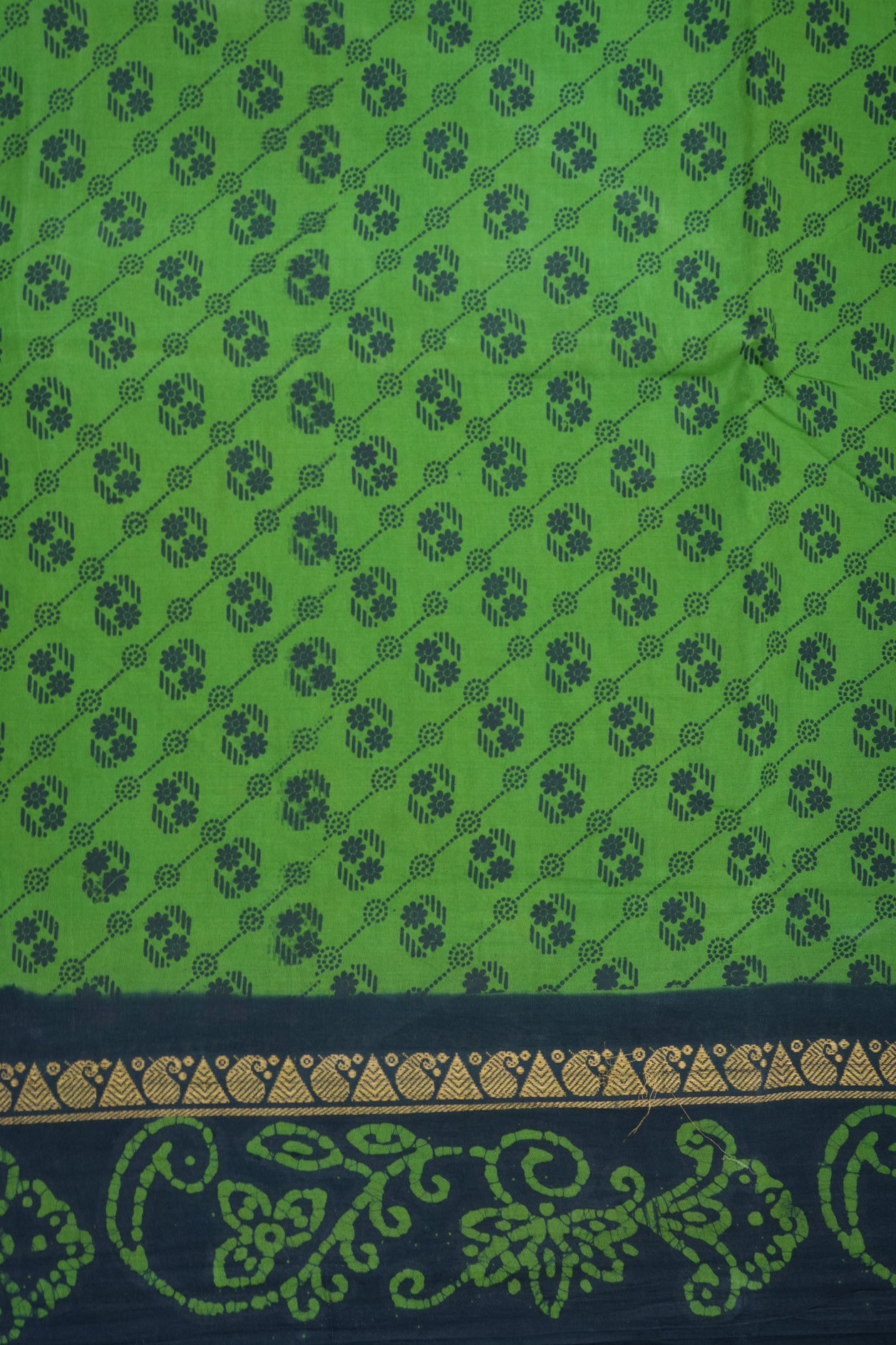 Diagonal Floral Design Fern Green Nine Yards Sungudi Cotton Saree