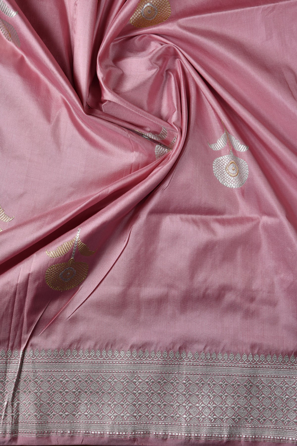 Diamond Border Floral Motif Pastel Pink Banaras Silk Saree