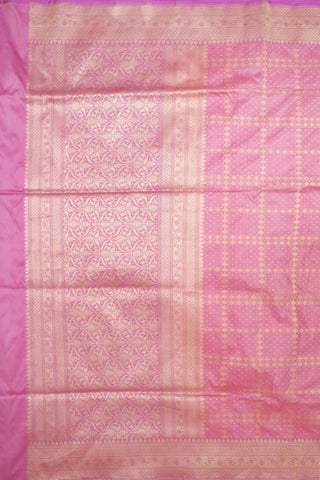 Checked Pattern In Pink Banarasi Silk Saree