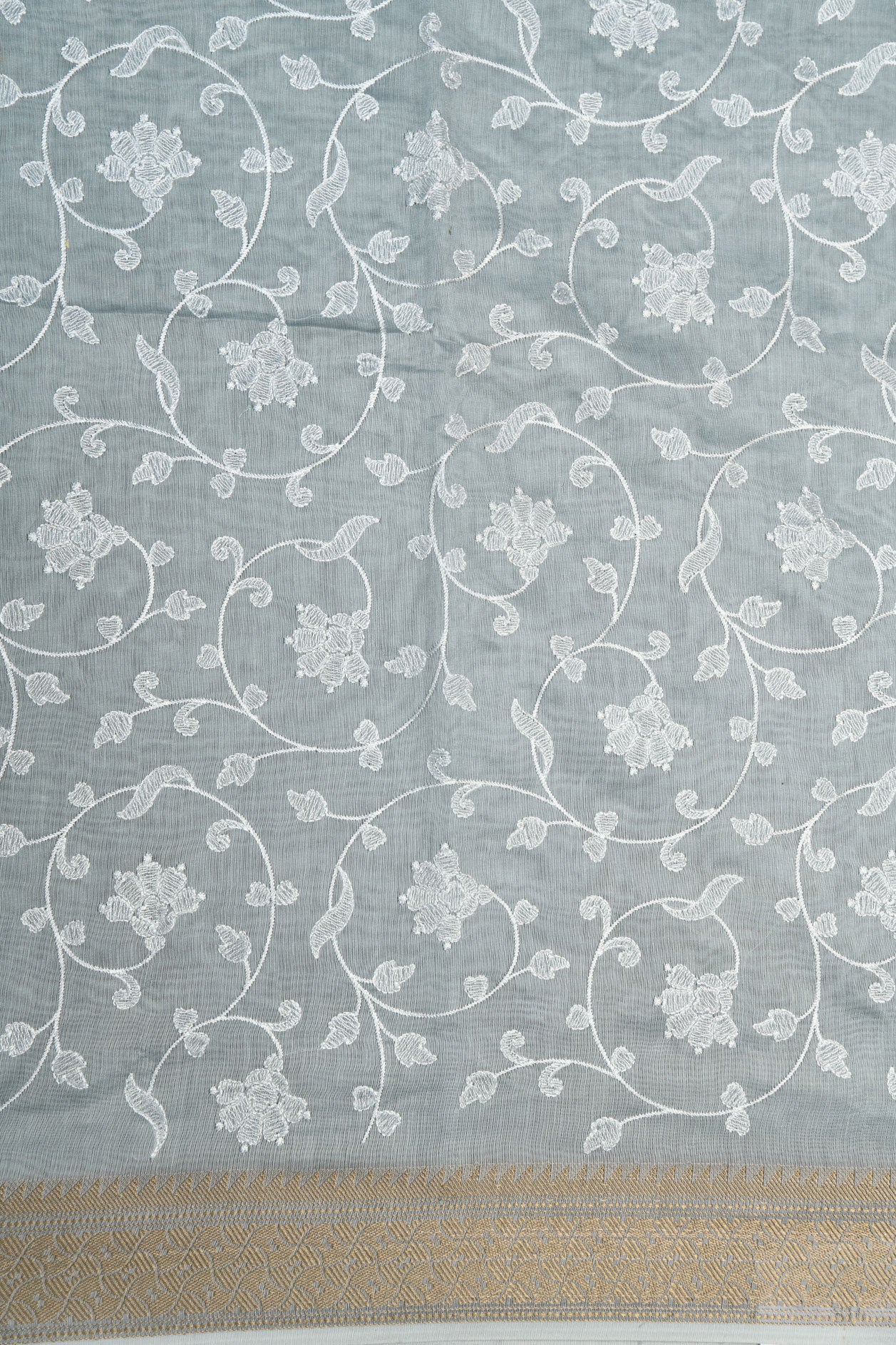 Floral Creepers Design Grey Chanderi Silk Cotton Saree