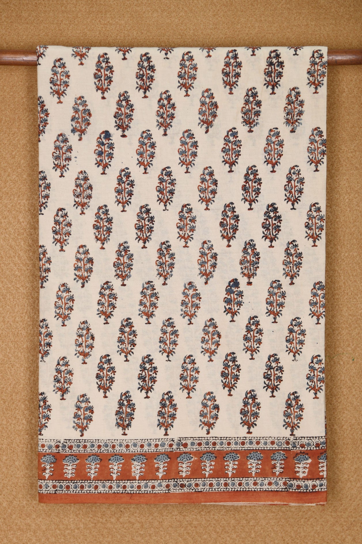 Floral Design Off White Jaipur Printed Cotton Saree