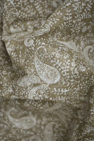 Floral Paisley Design Yellowish Grey Printed Cotton Saree