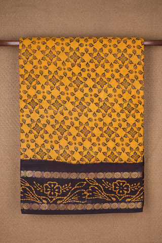 Floral Printed Honey Yellow Nine Yards Sungudi Cotton Saree