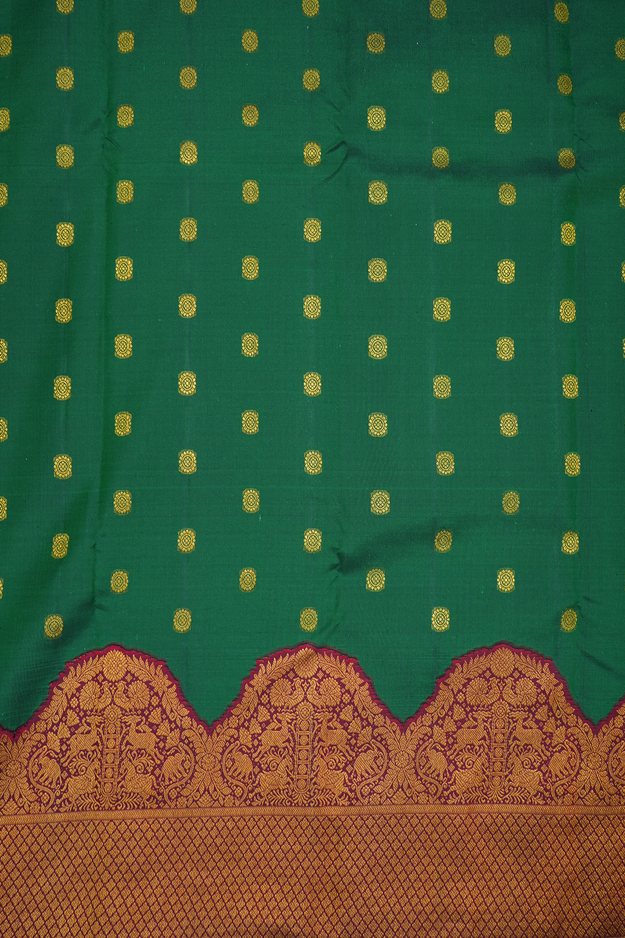 Floral Zari Buttas Emerald Green Kanchipuram Silk Saree