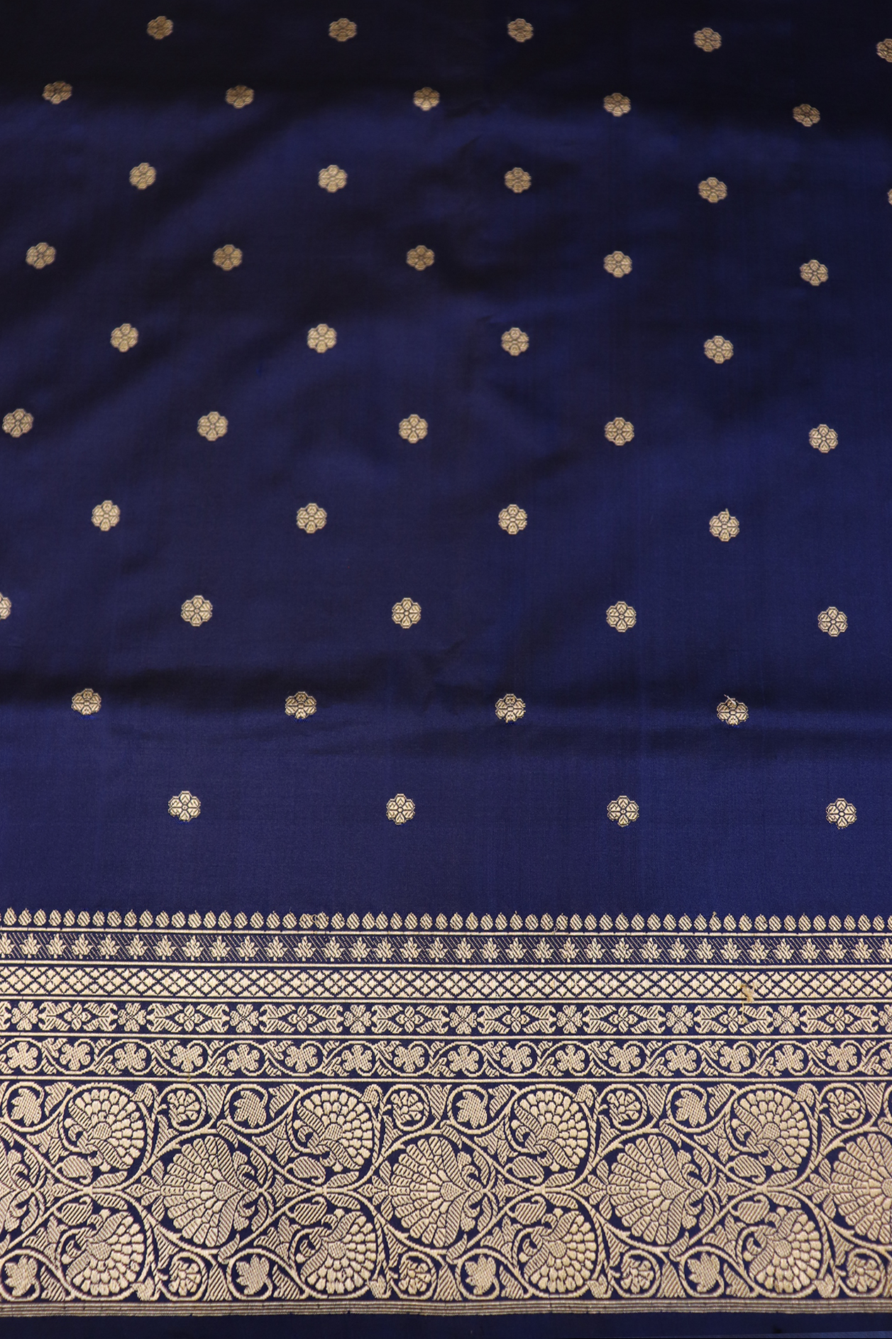 Floral Zari Buttis Navy Blue Banarasi Silk Saree