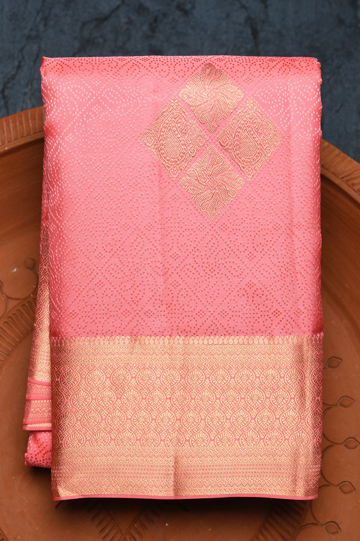 Copper Zari Border With Geometric Design Baby Pink Kanchipuram Silk Saree