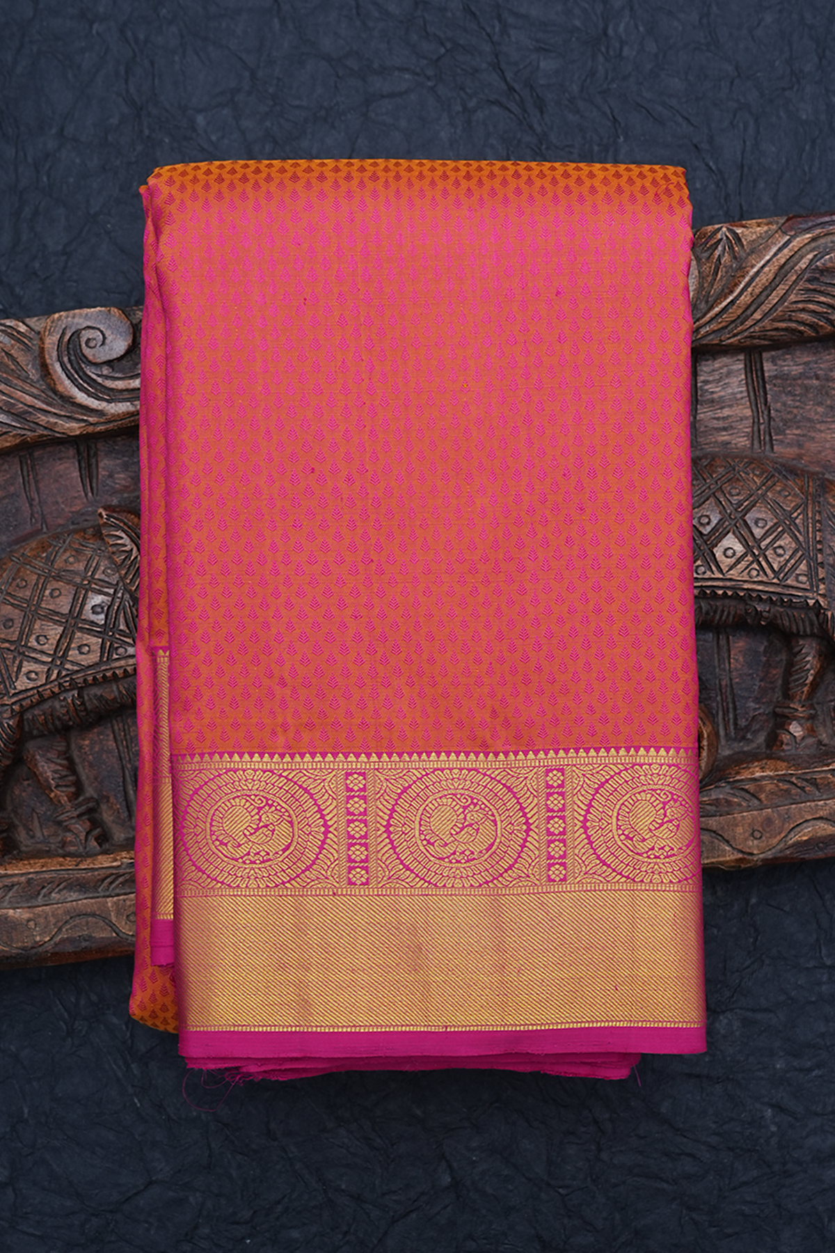 Jacquard Pattern Coral Pink Kanchipuram Silk Saree