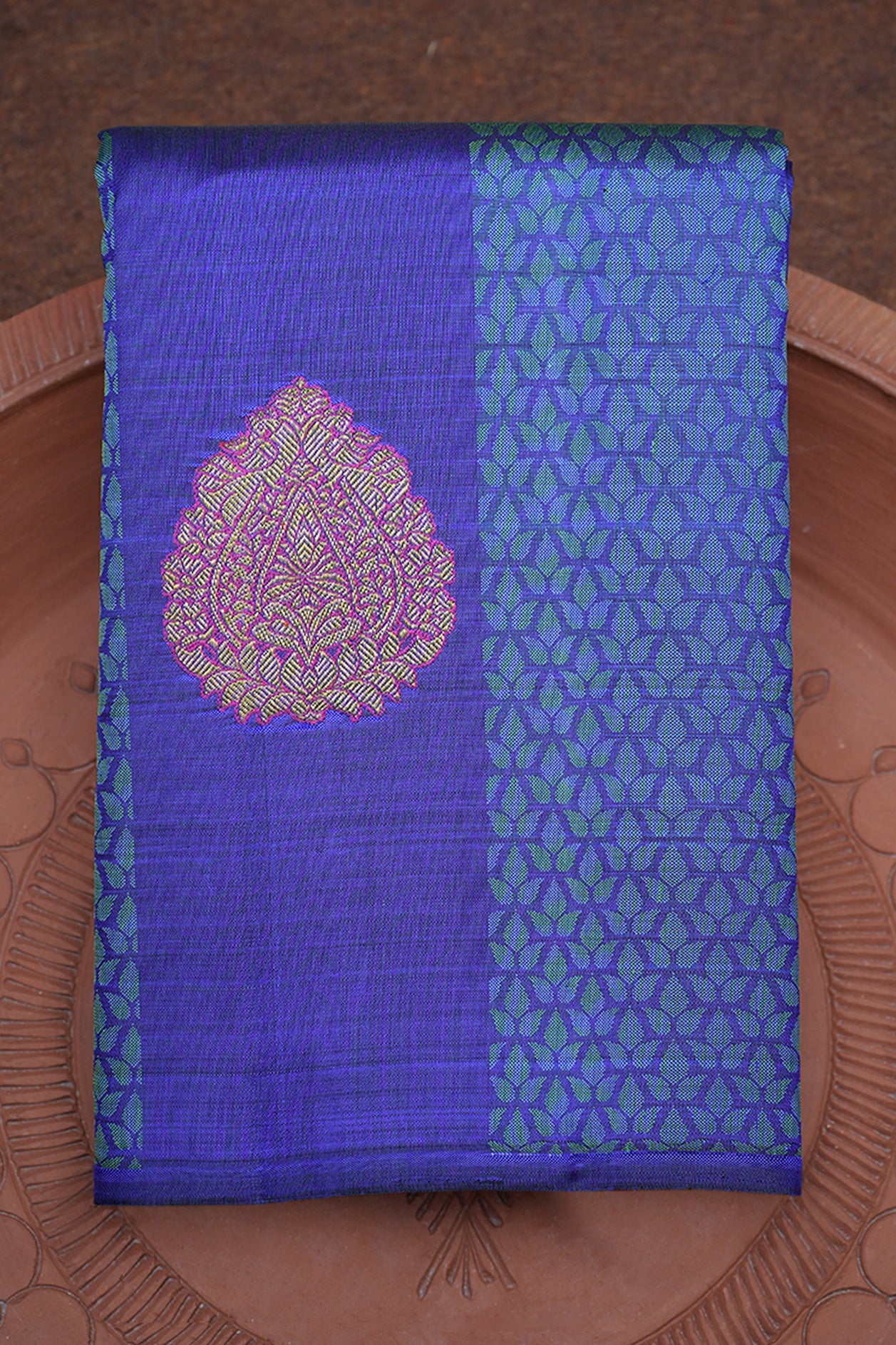 Iruthalai Pakshi And Lotus Motifs Royal Blue Kanchipuram Silk Saree