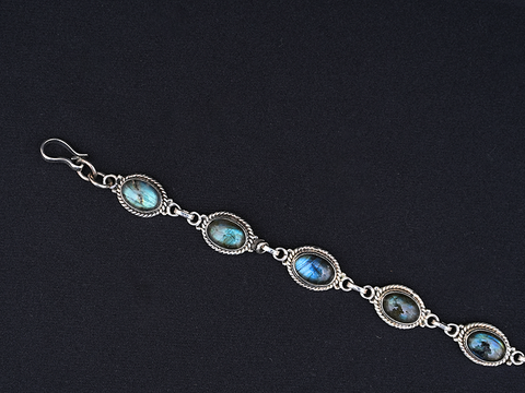 Labradorite Oval Stone Pure Silver Bracelet