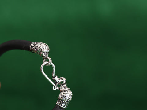 Lion Head And Lather Pure Silver Bracelet – Sundari Silks